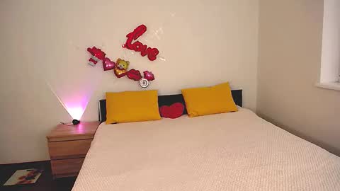 Snapshot of brunettgirl_ chatting on November 9, 2025, 6:44 am Ellis online show from November 9, 2025, 6:44 am