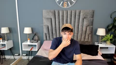 Snapshot of bruno_bellini chatting on November 20, 2025, 11:21 am Bruno Bellini online show from November 20, 2025, 11:21 am