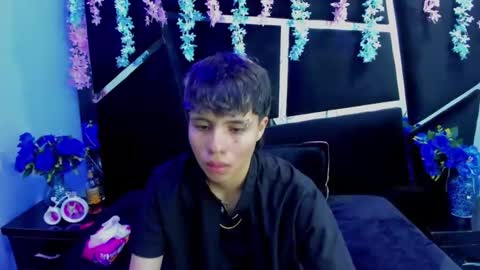 Bruno Cruz online show from September 9, 2025, 2:33 am