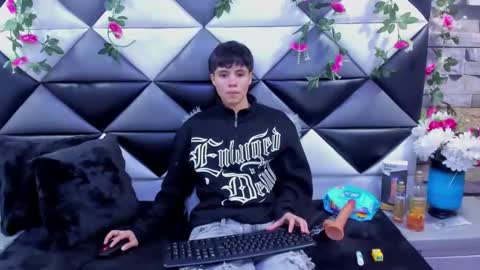 Bruno Cruz online show from October 23, 2025, 2:11 am