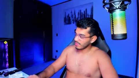 Snapshot of bruno_diaz31 chatting on December 29, 2024, 12:41 am Bruno online show from December 29, 2024, 12:41 am