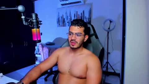 Snapshot of bruno_diaz31 chatting on October 24, 2025, 4:20 am Bruno online show from October 24, 2025, 4:20 am