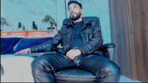 Snapshot of bruno_woods chatting on December 14, 2024, 3:36 pm Andres Suarez online show from December 14, 2024, 3:36 pm