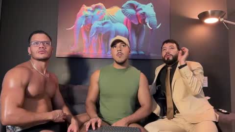 Snapshot of bruno_woods chatting on March 9, 2025, 2:07 am Andres Suarez online show from March 9, 2025, 2:07 am