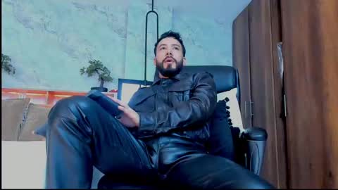 Snapshot of bruno_woods chatting on March 12, 2025, 4:13 pm Andres Suarez online show from March 12, 2025, 4:13 pm