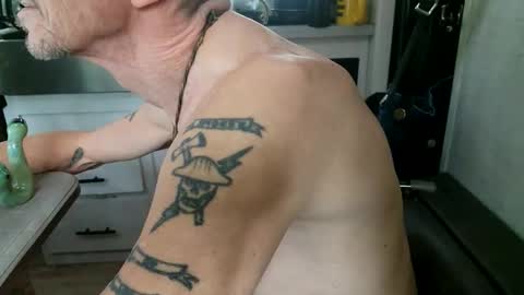 Steve... aka SkinnieDippin aka TimberTramp online show from December 1, 2025, 6:46 pm