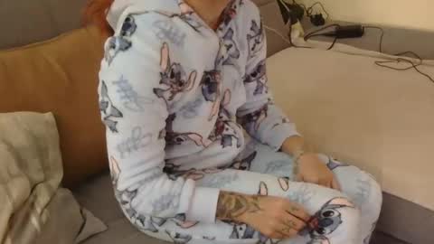 Snapshot of brutecia chatting on November 29, 2025, 10:40 am brutecia online show from November 29, 2025, 10:40 am