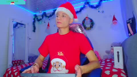 Snapshot of bryam_hot chatting on December 23, 2024, 1:51 am BRYAM INDEPENDENT MODEL online show from December 23, 2024, 1:51 am