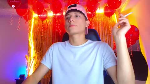 Snapshot of bryam_hot chatting on September 12, 2025, 1:17 am BRYAM INDEPENDENT MODEL online show from September 12, 2025, 1:17 am