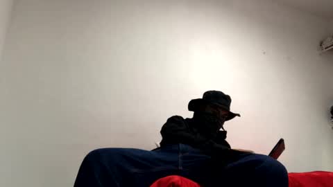 bryan582600 online show from February 25, 2026, 12:20 am