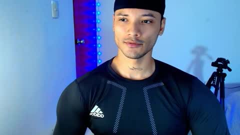 Snapshot of bryan_boy_ chatting on November 22, 2025, 11:59 pm bryan online show from November 22, 2025, 11:59 pm