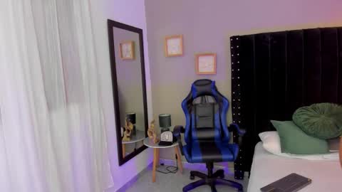 Bryan online show from December 2, 2025, 11:37 am