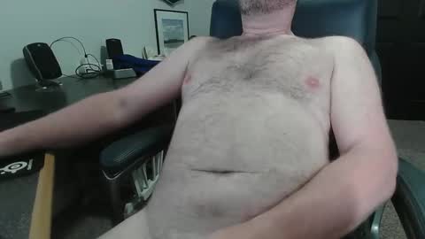 bryanbrwn2001 online show from April 14, 2026, 6:47 pm