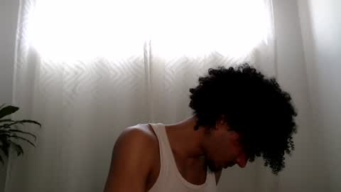 Laurence online show from July 29, 2026, 3:32 pm