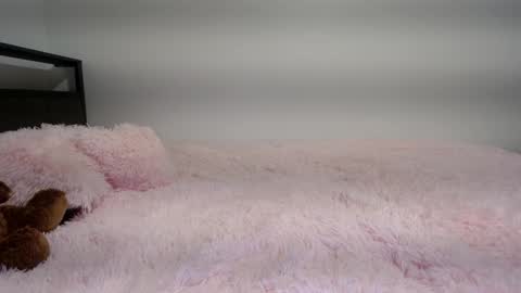 Queen Lola XXX online show from March 6, 2026, 5:48 am