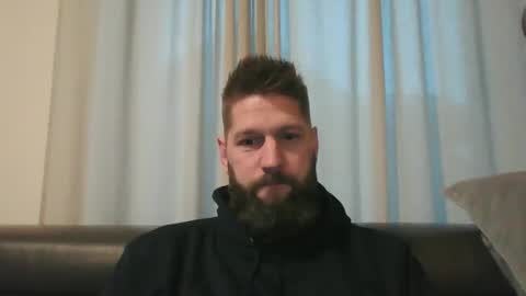 bubblebee1982 online show from January 9, 2025, 8:03 am