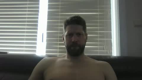 bubblebee1982 online show from April 5, 2026, 11:51 am