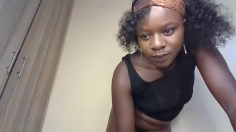 bubblebun_1 online show from March 15, 2026, 1:17 pm