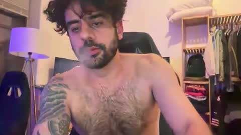 bubblebutt723 online show from April 14, 2026, 7:47 am