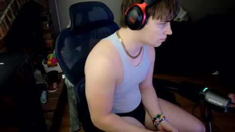 Snapshot of bubblebuttbdn chatting on July 15, 2026, 7:02 am BubblebuttBdn online show from July 15, 2026, 7:02 am