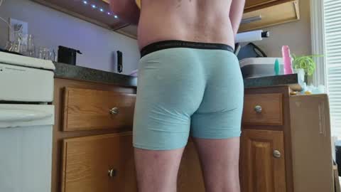 bubblebutttluke online show from August 1, 2026, 4:06 pm