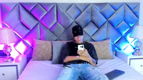 Snapshot of buda_and_cataleya_ chatting on February 2, 2026, 2:05 pm Buda y Cataleya online show from February 2, 2026, 2:05 pm