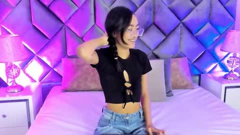 Snapshot of buda_and_cataleya_ chatting on February 6, 2026, 3:04 pm Buda y Cataleya online show from February 6, 2026, 3:04 pm