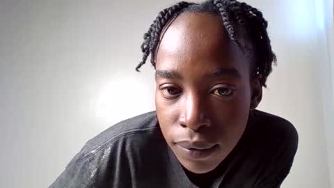 Snapshot of buffybaby_2 chatting on January 16, 2026, 9:02 am buffybaby_2 online show from January 16, 2026, 9:02 am