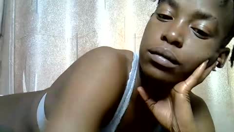 Snapshot of buffybaby_2 chatting on January 18, 2026, 10:46 pm buffybaby_2 online show from January 18, 2026, 10:46 pm