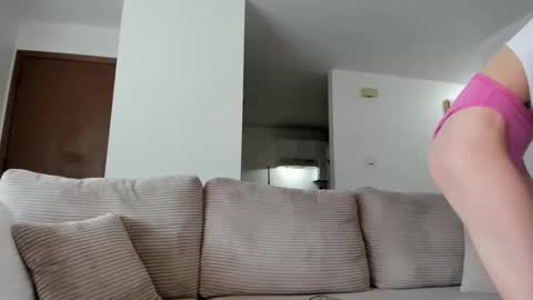 Snapshot of buffybarloe chatting on October 10, 2025, 6:29 pm Buffy online show from October 10, 2025, 6:29 pm