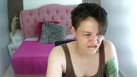 bug2025 online show from February 3, 2026, 2:53 am