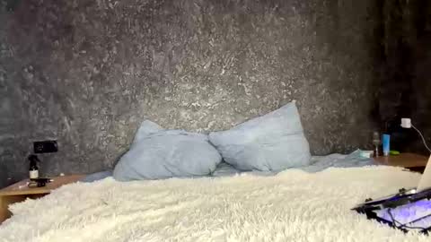 Snapshot of bugs_and_bunny13 chatting on October 24, 2025, 7:54 pm bugs_and_bunny13 online show from October 24, 2025, 7:54 pm