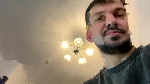 Snapshot of bugs_and_bunny13 chatting on October 28, 2025, 10:08 am bugs_and_bunny13 online show from October 28, 2025, 10:08 am