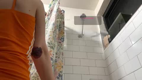 Snapshot of bukkakebae chatting on February 14, 2025, 12:14 pm bukkakebae online show from February 14, 2025, 12:14 pm