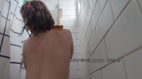 bukkakebae online show from November 18, 2025, 4:28 am