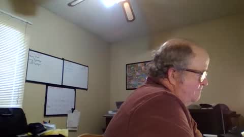 Snapshot of bullfrogg5050 chatting on November 6, 2025, 5:58 pm bullfrogg5050 online show from November 6, 2025, 5:58 pm