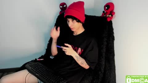 Snapshot of bumblubee chatting on December 29, 2024, 4:05 am Tonny online show from December 29, 2024, 4:05 am