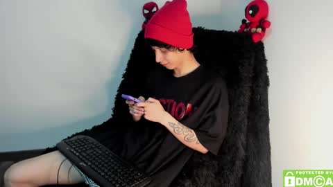 Snapshot of bumblubee chatting on December 29, 2024, 7:06 am Tonny online show from December 29, 2024, 7:06 am