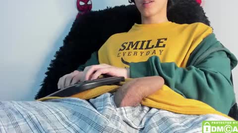 Snapshot of bumblubee chatting on January 9, 2025, 11:24 pm Tonny online show from January 9, 2025, 11:24 pm