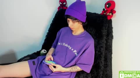 Snapshot of bumblubee chatting on January 12, 2025, 2:03 am Tonny online show from January 12, 2025, 2:03 am