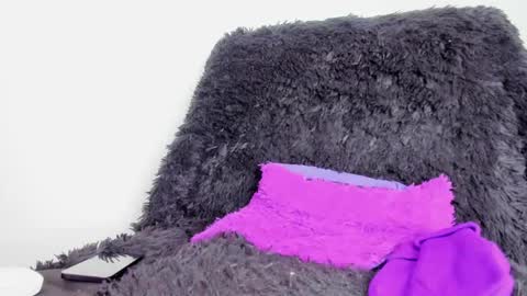 Snapshot of bumblubee chatting on February 26, 2025, 10:09 pm Tonny online show from February 26, 2025, 10:09 pm