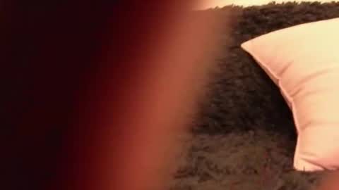 Snapshot of bumblubee chatting on October 21, 2025, 7:03 pm Tonny online show from October 21, 2025, 7:03 pm