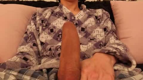 Snapshot of bumblubee chatting on October 27, 2025, 7:51 pm Tonny online show from October 27, 2025, 7:51 pm