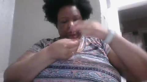 Snapshot of bumpylumpybbw chatting on January 18, 2025, 7:28 am bumpylumpybbw online show from January 18, 2025, 7:28 am