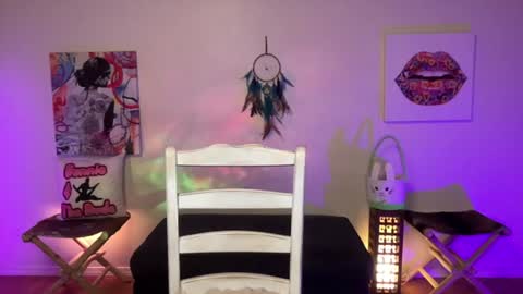 Snapshot of bunnieandthedude chatting on July 19, 2026, 11:36 am BUNNIE and THE DUDE TheLebowskis online show from July 19, 2026, 11:36 am