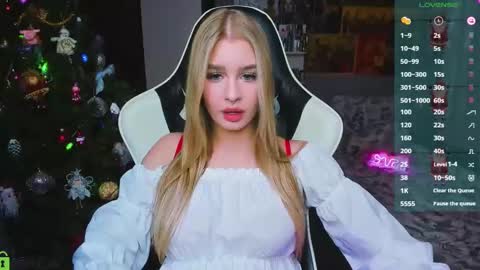 Snapshot of bunny_wetty chatting on December 23, 2024, 8:57 pm ruslana online show from December 23, 2024, 8:57 pm