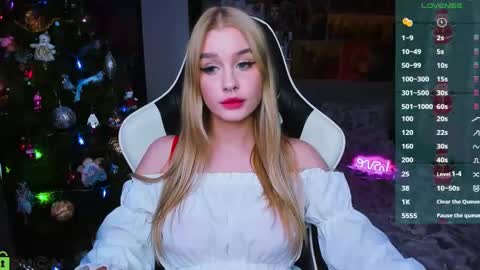 Snapshot of bunny_wetty chatting on December 25, 2024, 7:45 pm ruslana online show from December 25, 2024, 7:45 pm