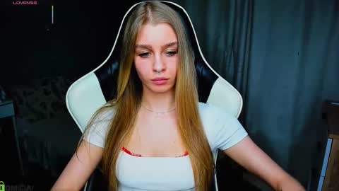 Snapshot of bunny_wetty chatting on November 11, 2025, 6:52 pm ruslana online show from November 11, 2025, 6:52 pm