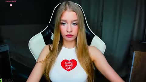 Snapshot of bunny_wetty chatting on November 25, 2025, 5:46 pm ruslana online show from November 25, 2025, 5:46 pm