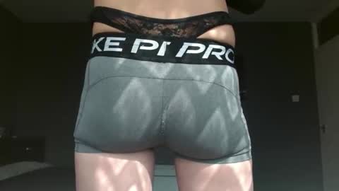 bunnyboiler333 online show from April 8, 2026, 12:49 pm